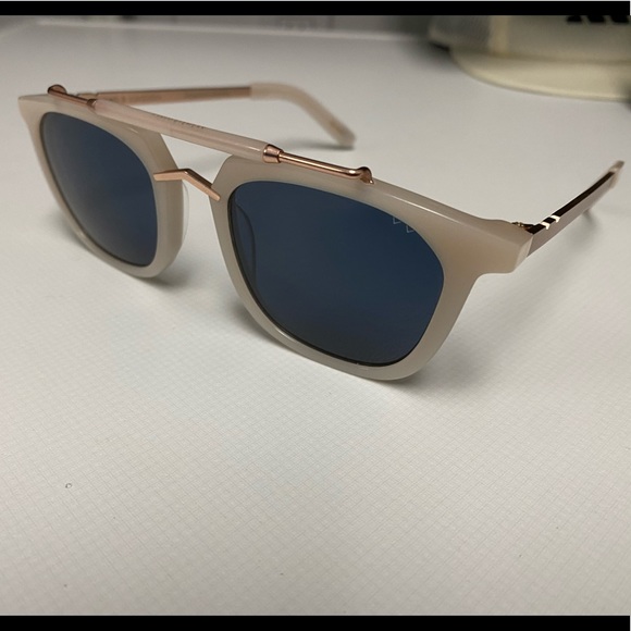 Camels&Caravans sunglasses - Picture 1 of 7